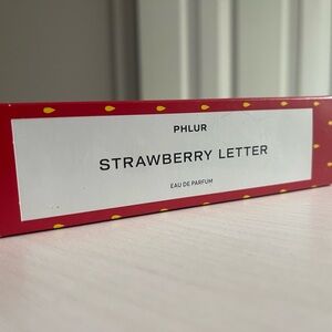 Phlur Strawberry Letter Eau de Parfum